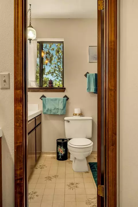 Bath - 12336 Scott Rd, Sheep Ranch, CA 95246 photo 4 of 6