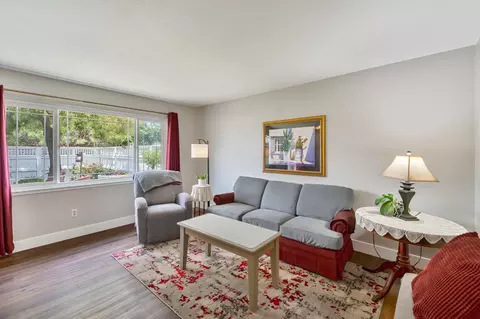 Living - 5422 Earnell St, Carmichael, CA 95608 photo 1 of 2