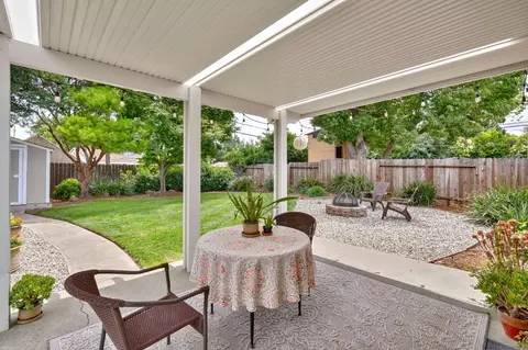 Exterior - 5422 Earnell St, Carmichael, CA 95608 photo 9 of 15