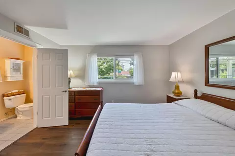 Bedroom - 5422 Earnell St, Carmichael, CA 95608 photo 3 of 7