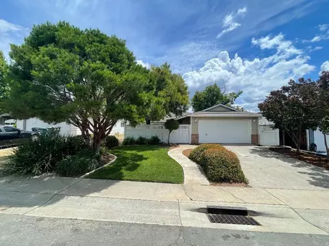 5422 Earnell St, Carmichael, CA 95608