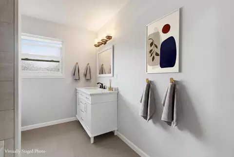 Bath - 4607 Hixon Cir, Carmichael, CA 95608 photo 1 of 4