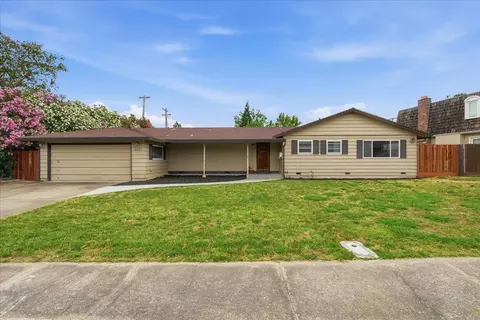 4607 Hixon Cir, Carmichael, CA 95608