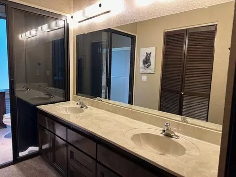 Bath - 1128 Fairway Ct, Murphys, CA 95247 photo 2 of 3