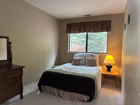 Bedroom - 1128 Fairway Ct, Murphys, CA 95247 photo 3 of 3