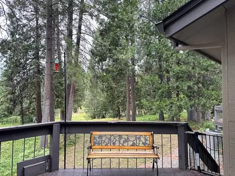 Exterior - 1128 Fairway Ct, Murphys, CA 95247 photo 3 of 6