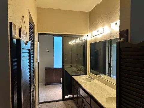 Bath - 1128 Fairway Ct, Murphys, CA 95247 photo 3 of 3