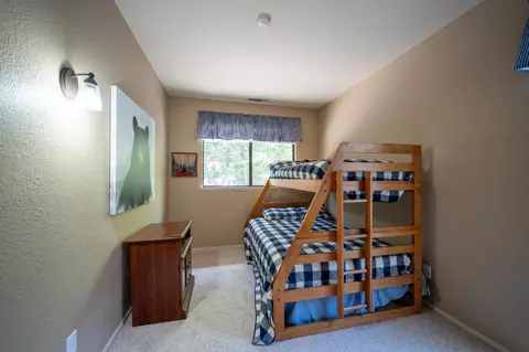 Bedroom - 1128 Fairway Ct, Murphys, CA 95247 photo 3 of 4