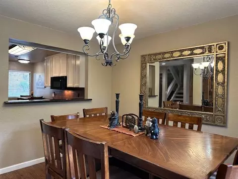Dining - 1128 Fairway Ct, Murphys, CA 95247 photo 2 of 2
