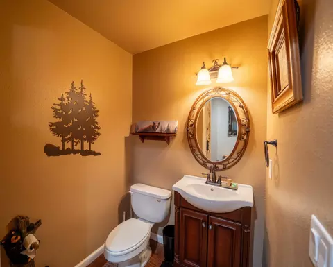 Bath - 1128 Fairway Ct, Murphys, CA 95247 photo 1 of 3