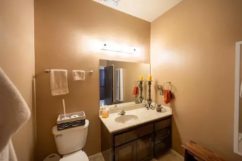 Bath - 1128 Fairway Ct, Murphys, CA 95247 photo 3 of 3