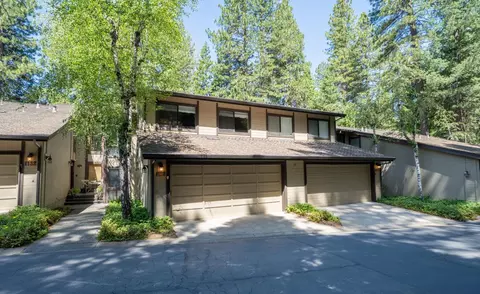 1128 Fairway Ct, Murphys, CA 95247