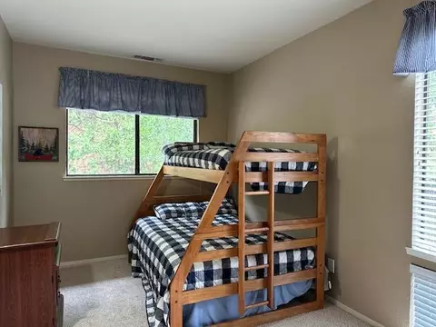 Bedroom - 1128 Fairway Ct, Murphys, CA 95247 photo 2 of 3
