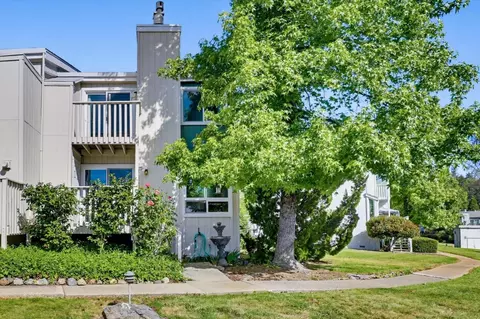 141 Rockwood Dr, Grass Valley, CA 95945