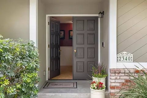 Entry Way - 2340 E Hawkeye Ave, Turlock, CA 95380 photo 1 of 11