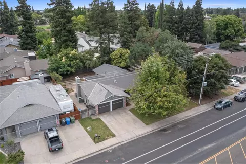 View/Area - 2340 E Hawkeye Ave, Turlock, CA 95380 photo 2 of 10