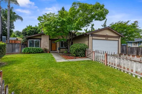 325 Endmoor Ct, San Jose, CA 95119