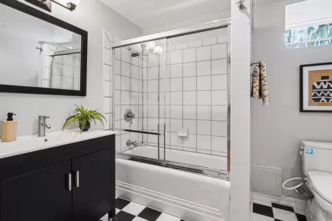 Bath - 2301 Virginia St #1, Berkeley, CA 94709 photo 2 of 2