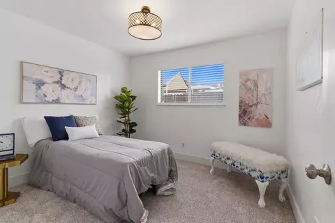 Bedroom - 1264 Parkview St, Manteca, CA 95337 photo 1 of 4