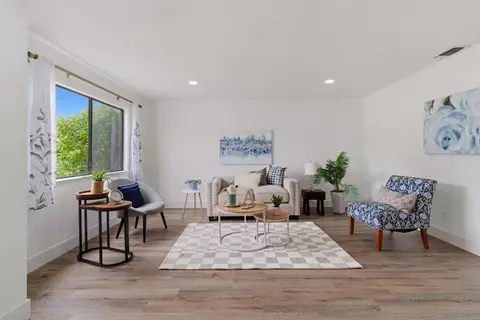 Living - 1264 Parkview St, Manteca, CA 95337 photo 1 of 2