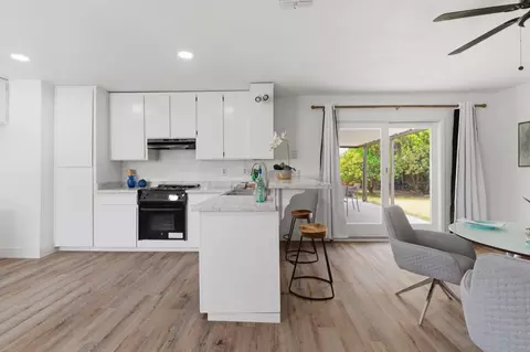 Kitchen - 1264 Parkview St, Manteca, CA 95337 photo 5 of 6