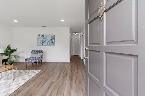Entry Way - 1264 Parkview St, Manteca, CA 95337 photo 1 of 1