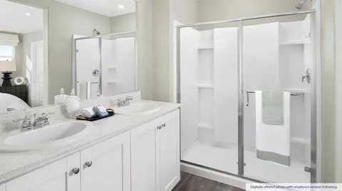 Bath - 4328 Frontier Way, Modesto, CA 95356 photo 1 of 2
