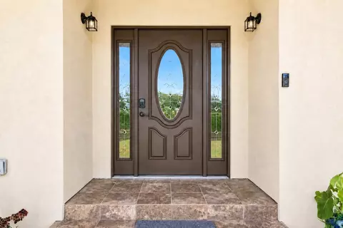 Entry Way - 4856 Hazelwood Ave, Carmichael, CA 95608 photo 1 of 2