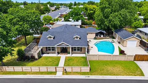 4856 Hazelwood Ave, Carmichael, CA 95608