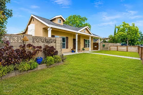 Exterior - 4856 Hazelwood Ave, Carmichael, CA 95608 photo 4 of 12