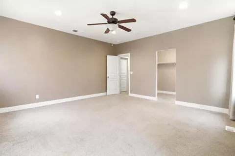 Bedroom - 4856 Hazelwood Ave, Carmichael, CA 95608 photo 1 of 9