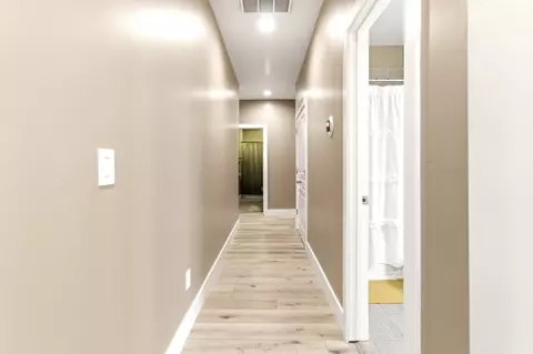 Entry Way - 4856 Hazelwood Ave, Carmichael, CA 95608 photo 2 of 2