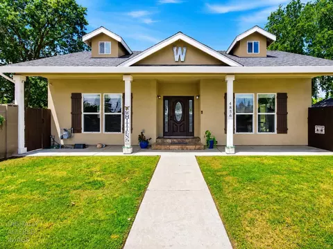 Exterior - 4856 Hazelwood Ave, Carmichael, CA 95608 photo 3 of 12