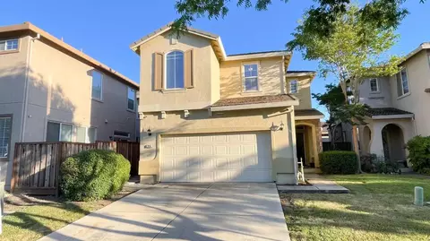 2844 Myotis Dr, Sacramento, CA 95834