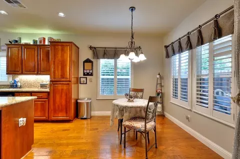 Kitchen - 4152 Post Oak Dr, Turlock, CA 95382 photo 7 of 7