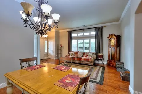 Dining - 4152 Post Oak Dr, Turlock, CA 95382 photo 3 of 6