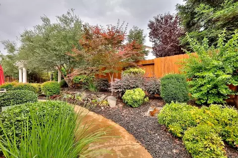 Exterior - 4152 Post Oak Dr, Turlock, CA 95382 photo 13 of 15