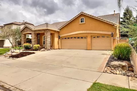 Exterior - 4152 Post Oak Dr, Turlock, CA 95382 photo 3 of 15
