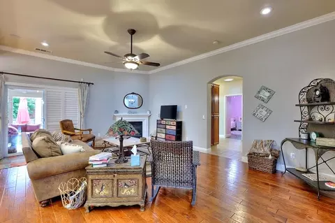 Living - 4152 Post Oak Dr, Turlock, CA 95382 photo 5 of 5