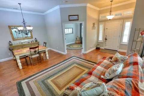Entry Way - 4152 Post Oak Dr, Turlock, CA 95382 photo 4 of 8