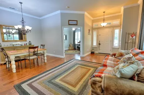Entry Way - 4152 Post Oak Dr, Turlock, CA 95382 photo 3 of 8