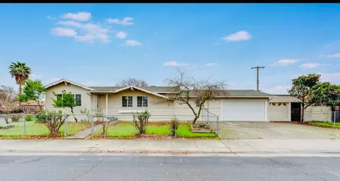 2190 Meadowglen Ave, Sacramento, CA 95832