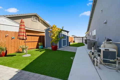 Exterior - 1322 Mossback Dr, Manteca, CA 95337 photo 6 of 12