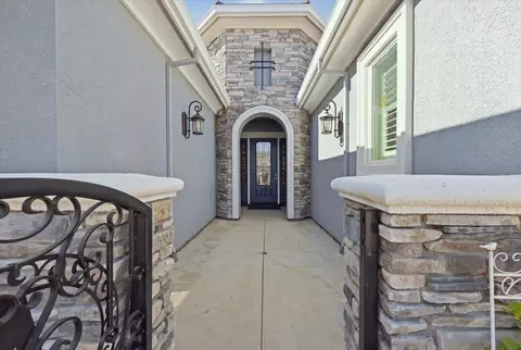 Entry Way - 1322 Mossback Dr, Manteca, CA 95337 photo 1 of 6
