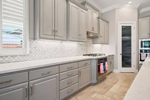 Kitchen - 1322 Mossback Dr, Manteca, CA 95337 photo 6 of 7