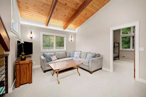 Living - 939 Moran Rd, Arnold, CA 95223 photo 7 of 11
