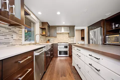 Kitchen - 939 Moran Rd, Arnold, CA 95223 photo 1 of 6