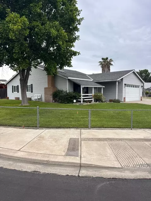 757 Clemens Ct, Ripon, CA 95366