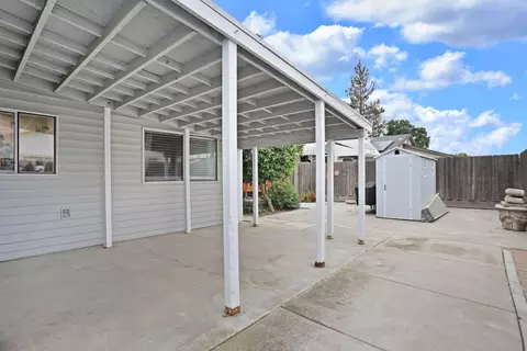 Exterior - 757 Clemens Ct, Ripon, CA 95366 photo 3 of 9