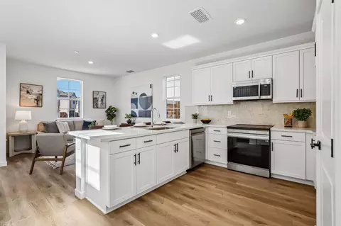 6449 Ventris Walk, Sacramento, CA 95823